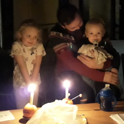 20211212 christingle kids at church 3