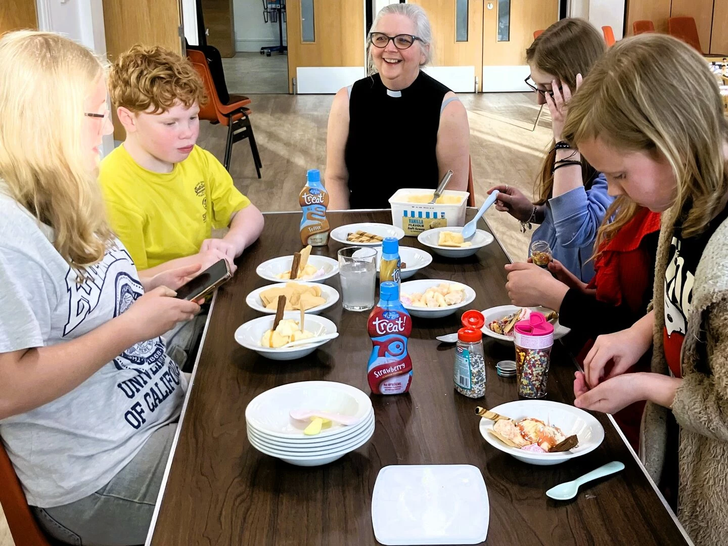 2025 04  icecream with rev rachel bending