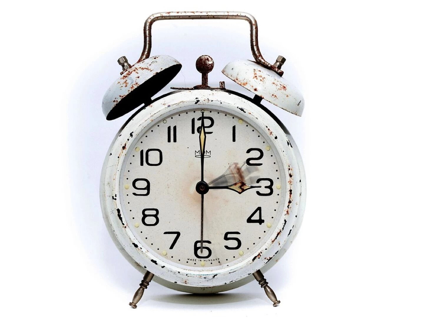 alarm clock the summer time changeover time change wintertime summer time pointer time clock clock change minute hand hour hand clock face nostalgia antique alarm clock clock clock clock clock clock