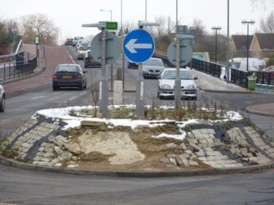 aylesbury colleage roundabout