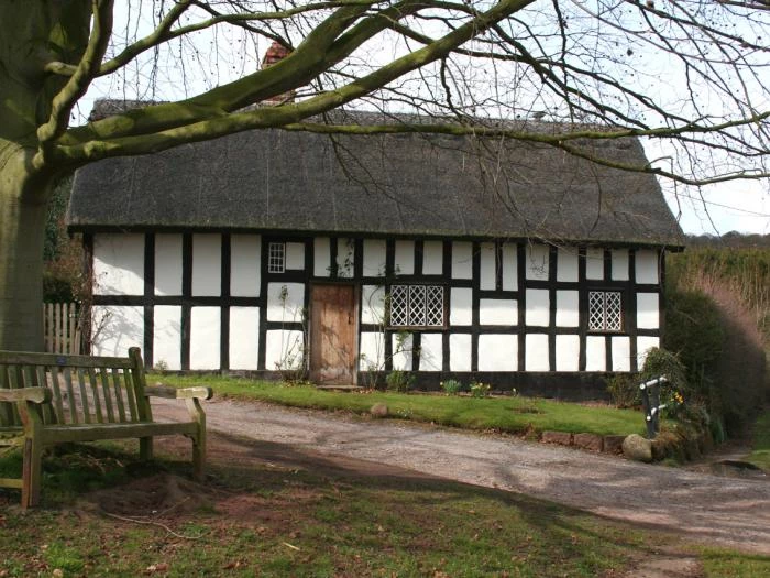 b wcottage