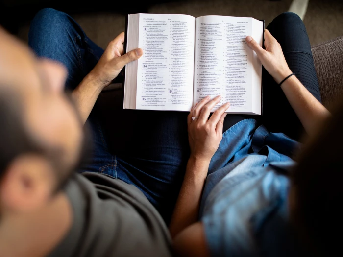 bible cassidyrowellaawzgwhbhfeunsplash