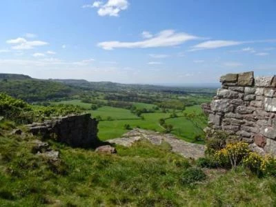 Image-1-Beeston-Castle-with-magnificent-views-of-eight-counties-from-the-summit