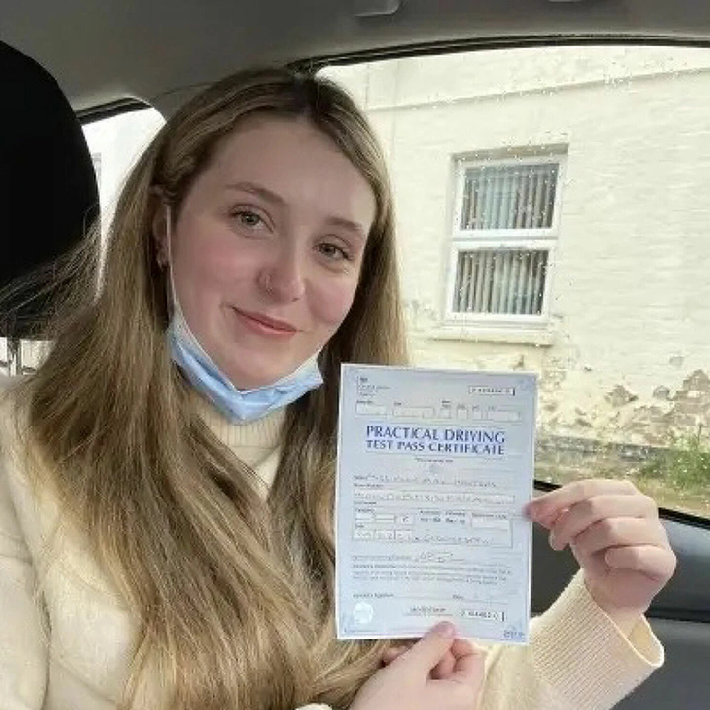 Ellie- 1st Time Pass