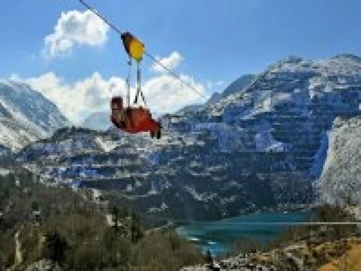 zip wire challenge image