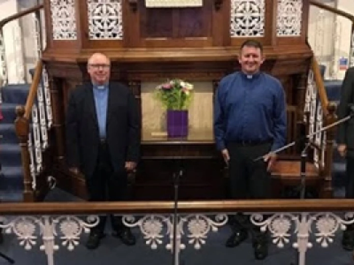Welcome service photo