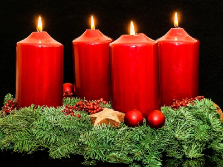 advent-wreath-4 lit