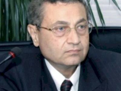Dr Essam El Mallakh