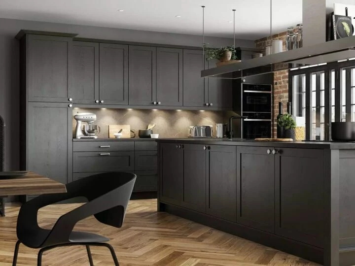 Alku Dark Shaker Kitchen 1