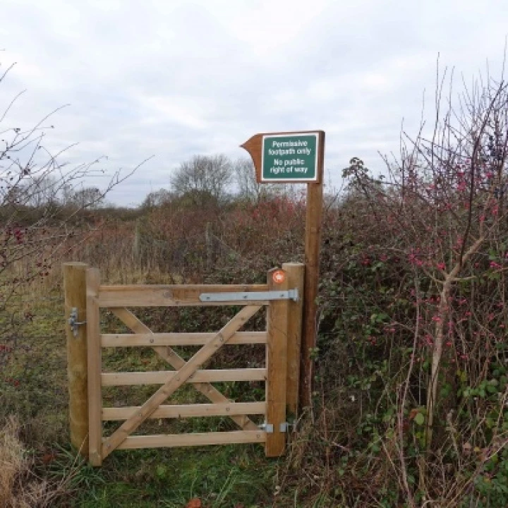 Permissive Footpath Sign 02