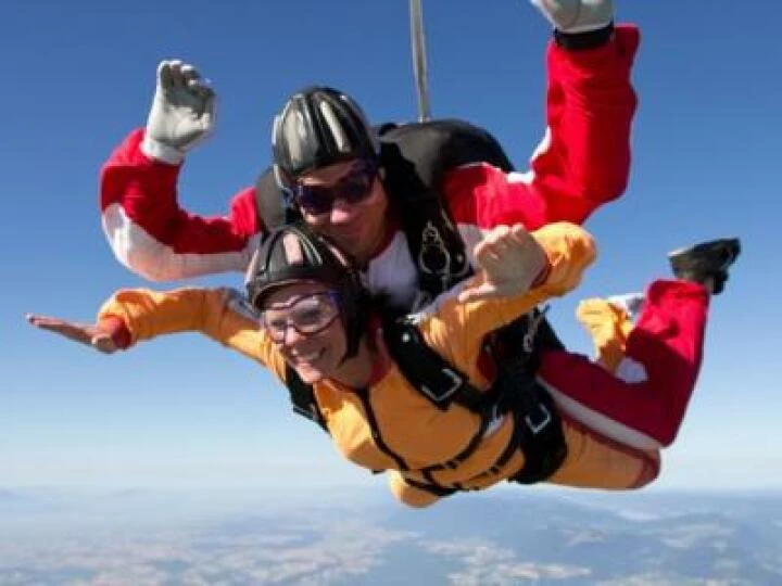 SkyDive image 01