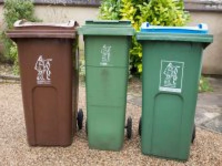 Waste Bins 02