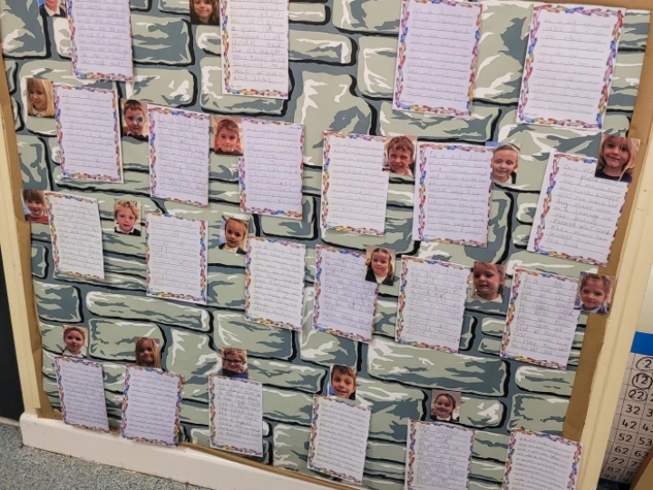 Wow Wall Y1