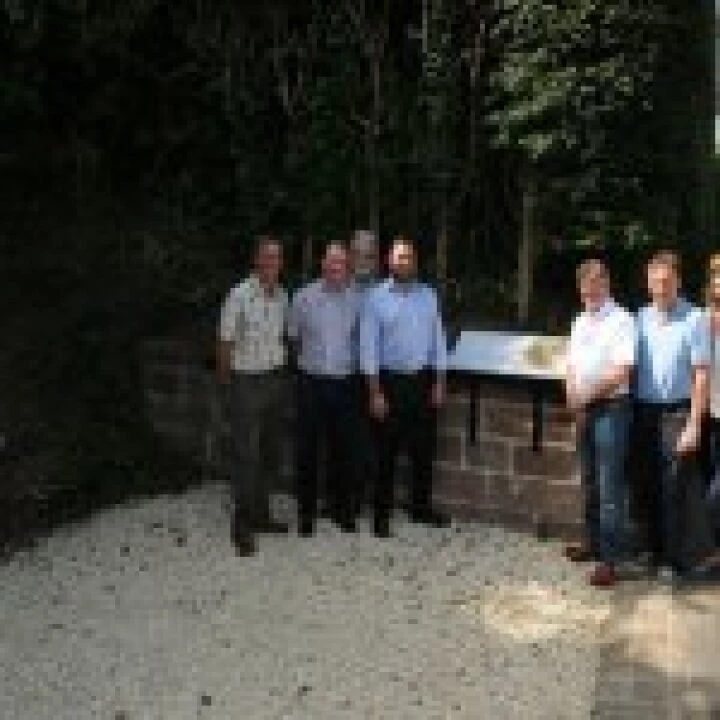 11525_450_tarvin_pinfold_group_01