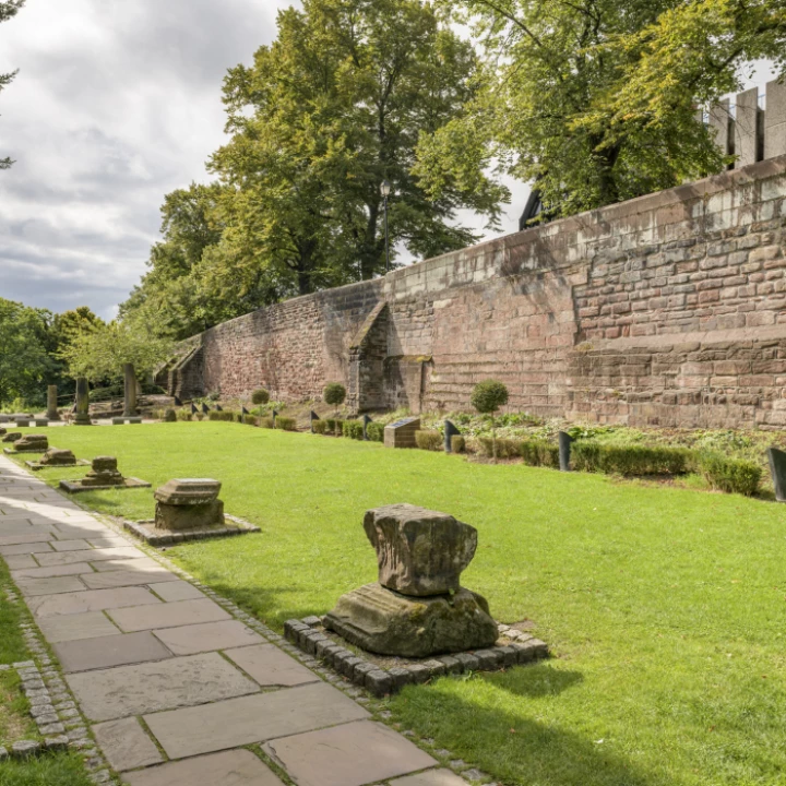 Chester City Walls – Roman Gardens