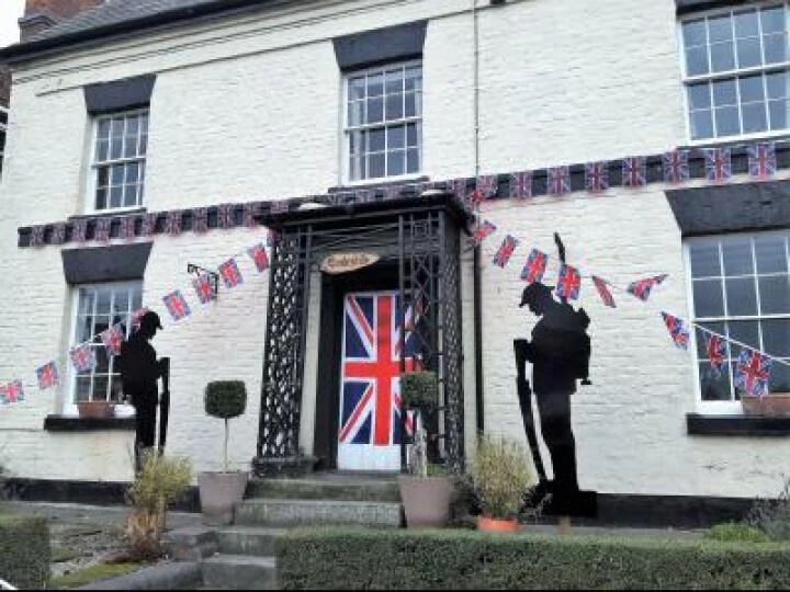 home decorated commemorative
