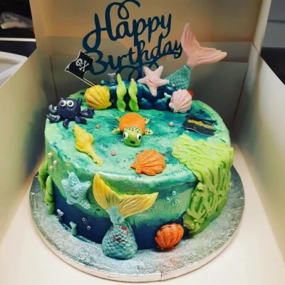celebration cakes 4