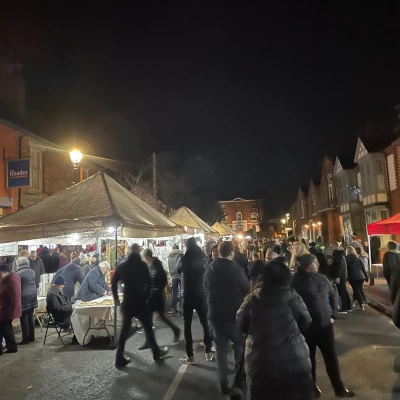 christmas market 2022 crowd