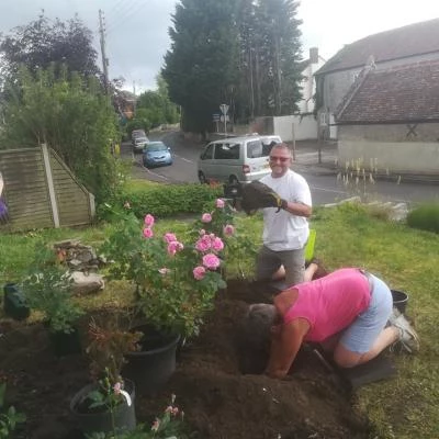 creating-madelaines-rose-garden-1