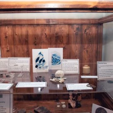 display8