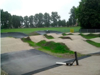 donnington bmx pump track side view