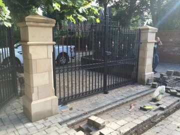 gatepost2