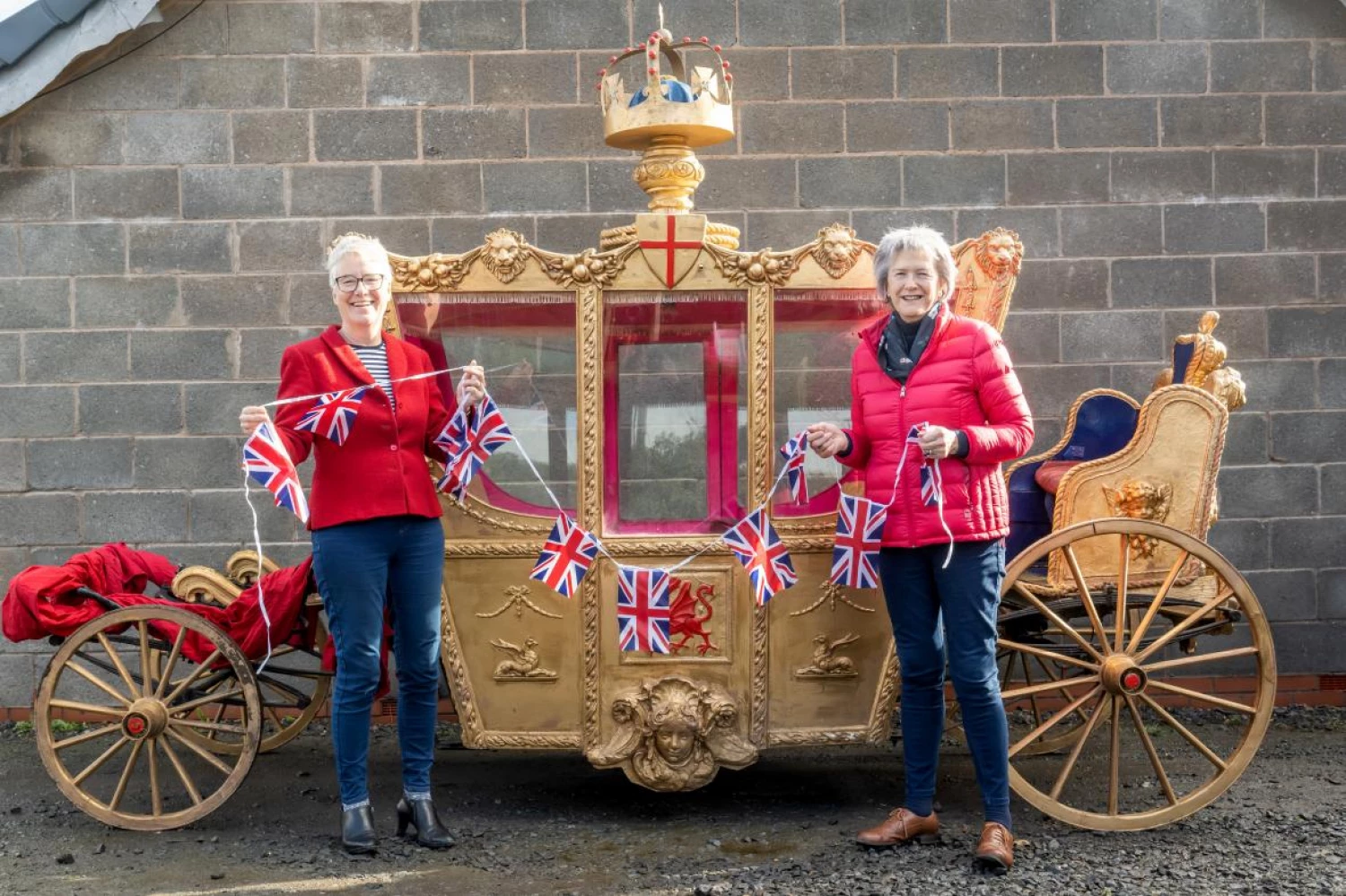 gold coach 1