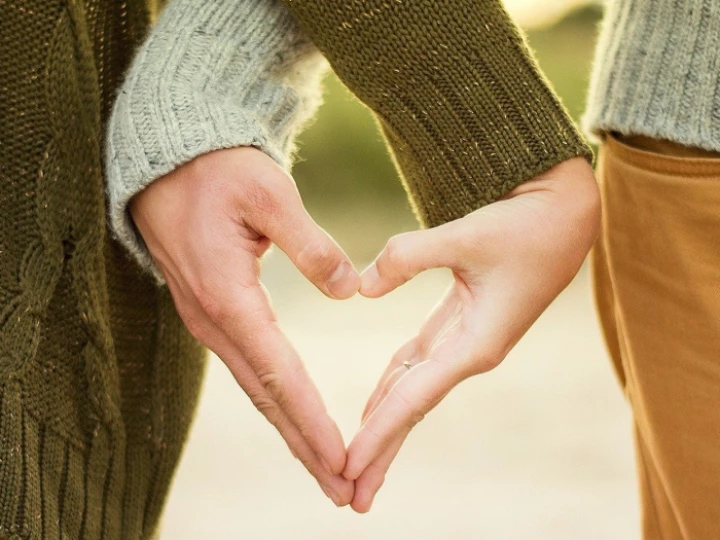 hands