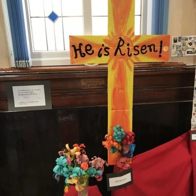 he is risen cross