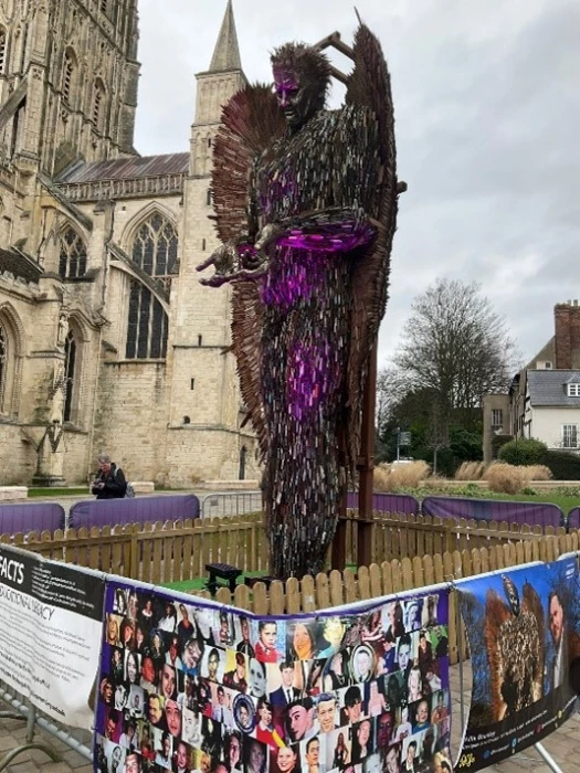 knife angel