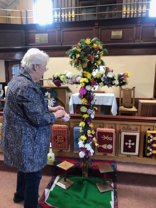 lenten cross on easter morning 2022220418