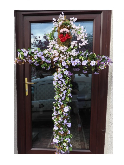 lenten cross2020200415