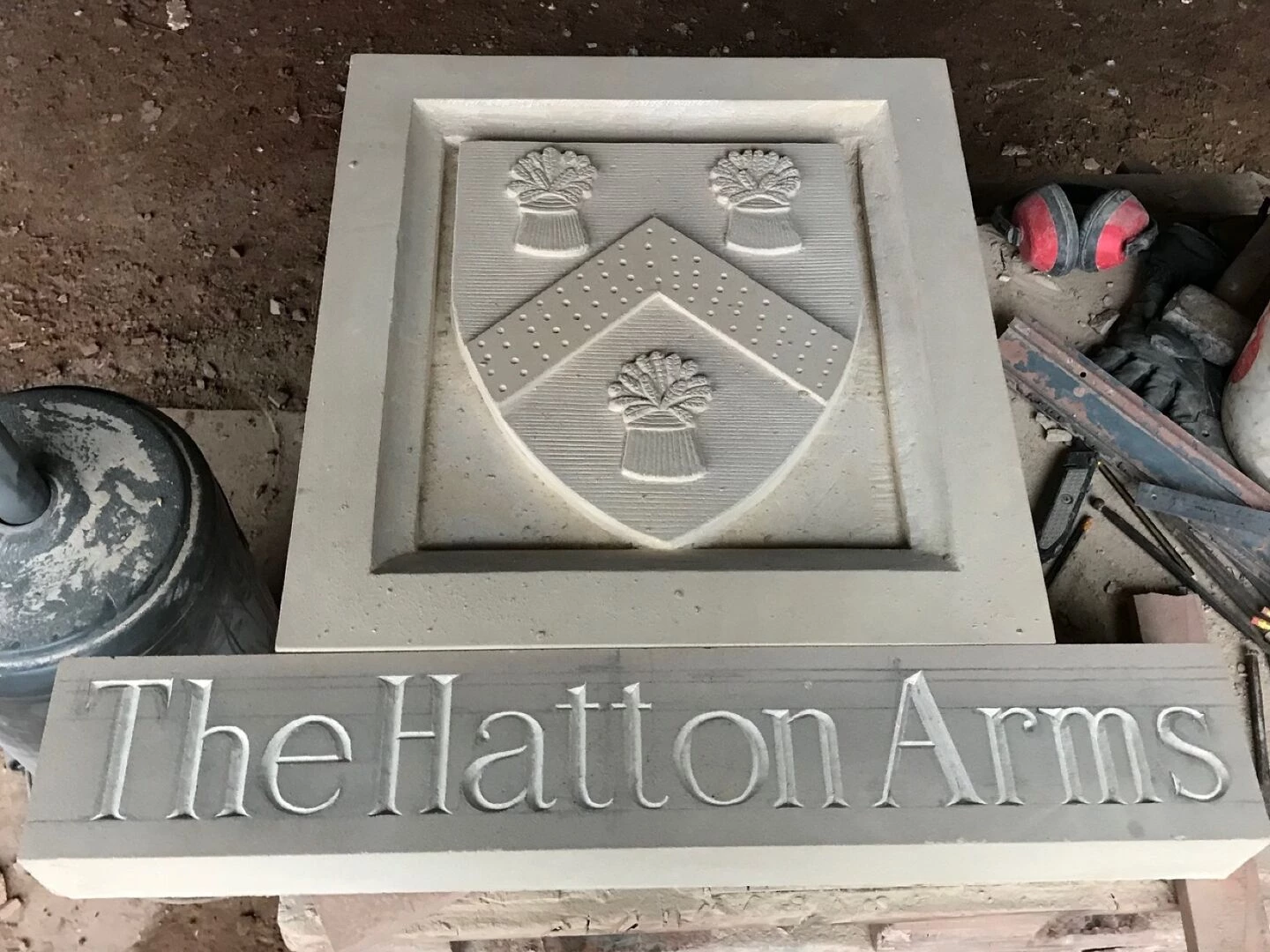 plaques 2
