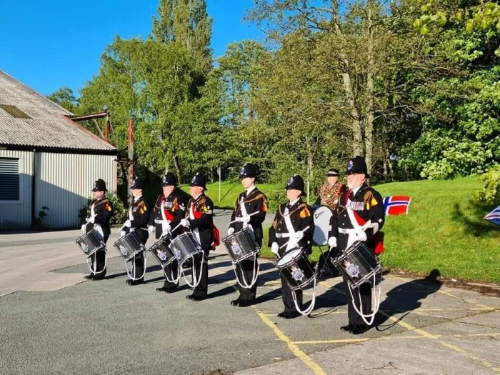 police band 2
