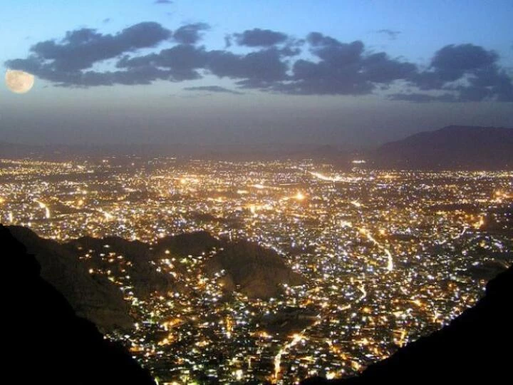 quettaatnight2