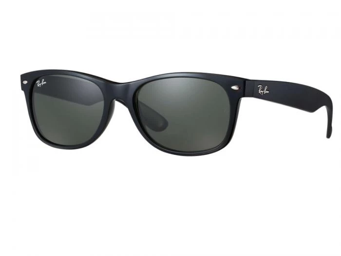 rayban wayfarer in black with crystal green lenses rb901