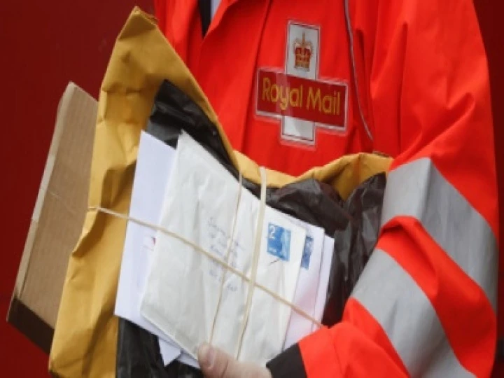 royalmailpostman