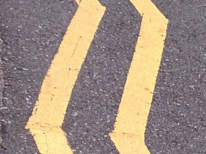 tarpyellowzigzaglines