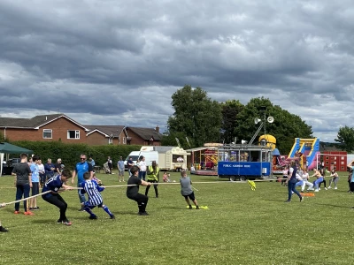 tarvin fete tug of war boys